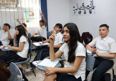 Egresarán más de 13 mil estudiantes de secundaria al concluir el ciclo escolar.